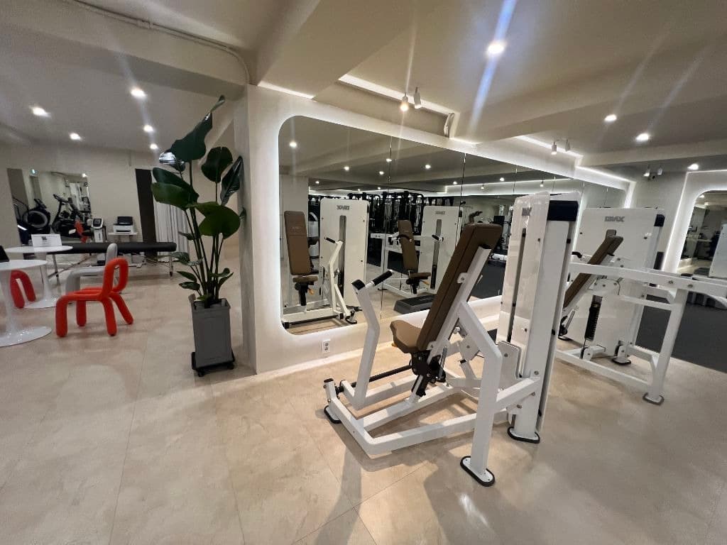 Photo by https://kr.object.ncloudstorage.com/fibud-storage/fibud/prod/origin/resume/224.jpg