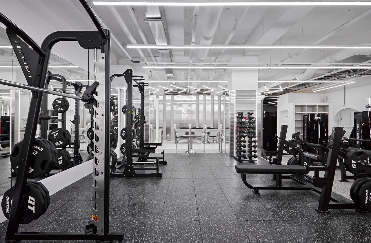 Photo by https://kr.object.ncloudstorage.com/fibud-storage/fibud/prod/origin/resume/334.jpg