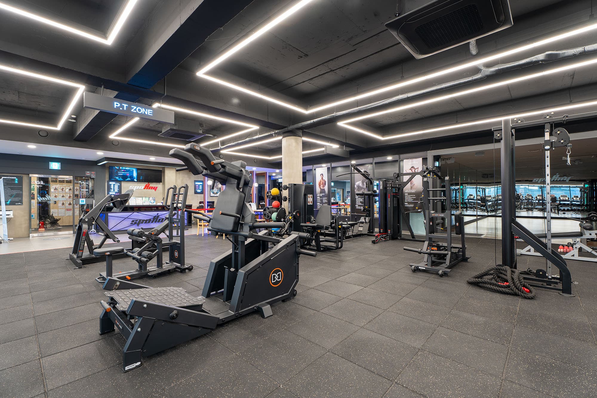 Photo by https://kr.object.ncloudstorage.com/fibud-storage/fibud/prod/origin/resume/408.jpg