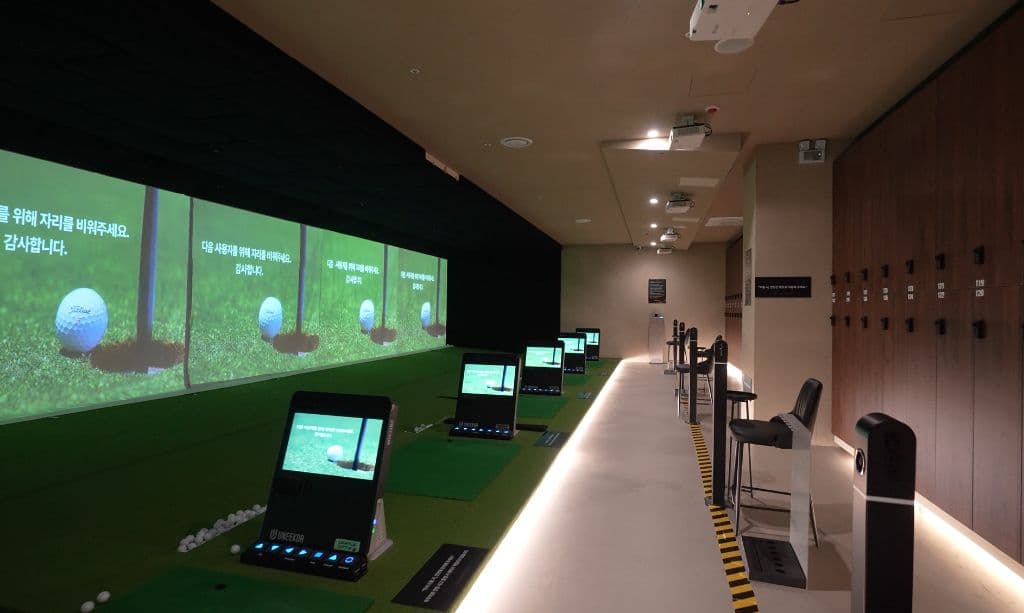 Photo by https://kr.object.ncloudstorage.com/fibud-storage/fibud/prod/origin/resume/436.jpg