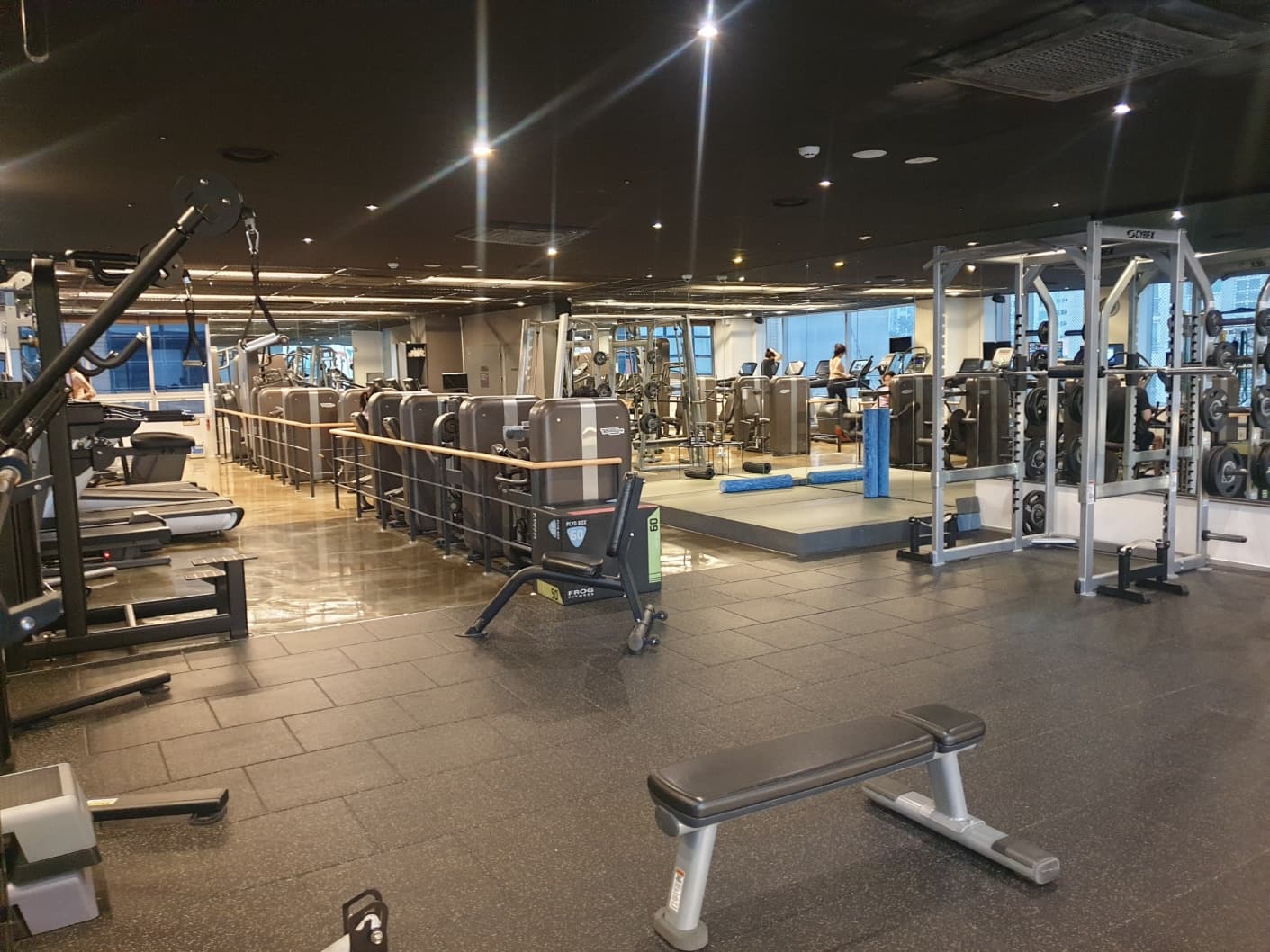 Photo by https://kr.object.ncloudstorage.com/fibud-storage/fibud/prod/origin/resume/497.jpg