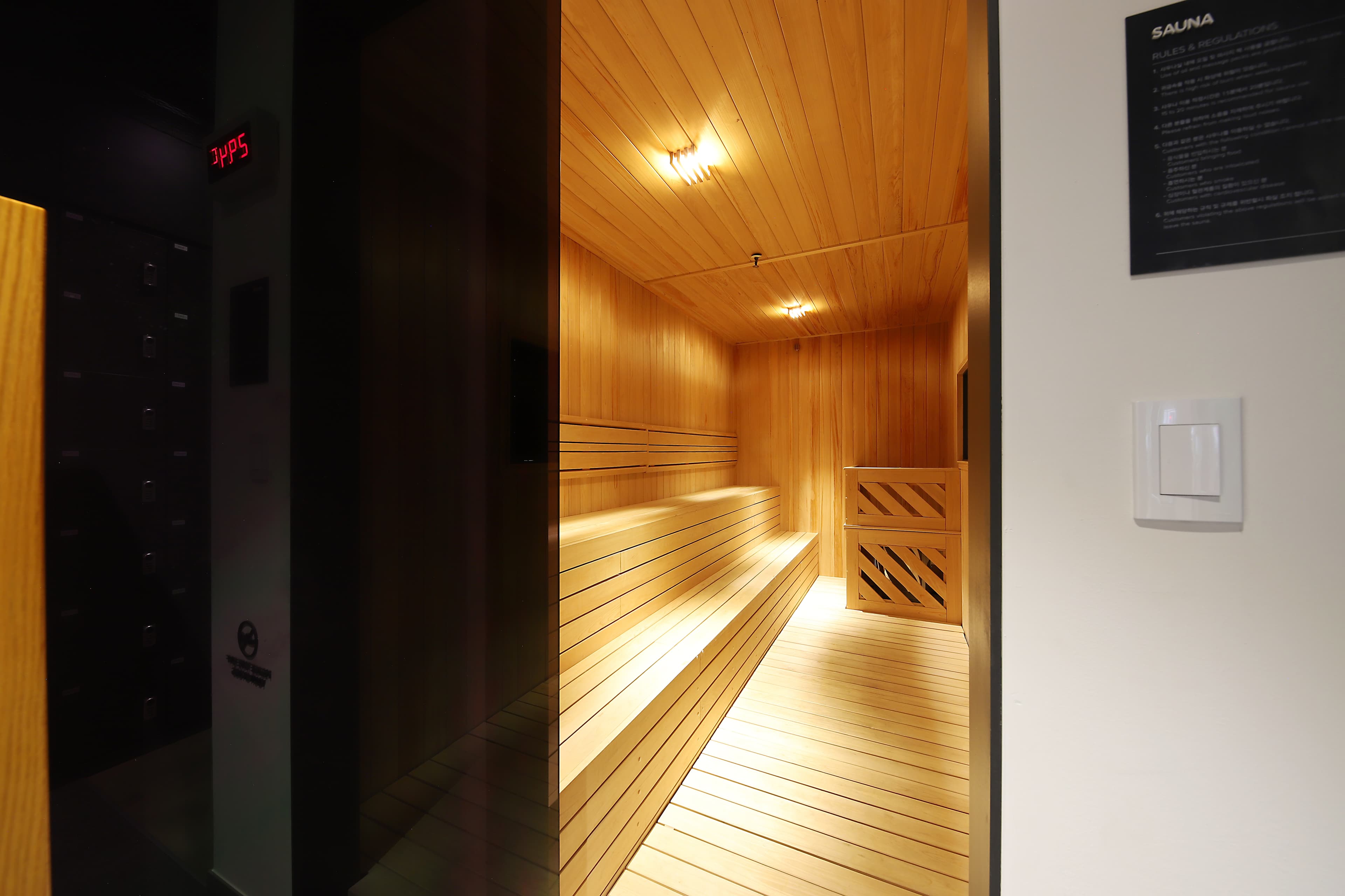 Photo by https://kr.object.ncloudstorage.com/fibud-storage/fibud/prod/origin/resume/499.jpg