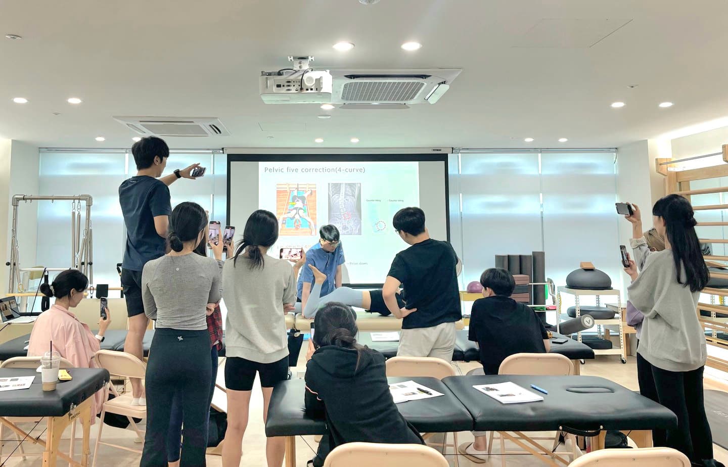 근거중심 척추측만증 평가와 3차원적 교정운동(Schroth approach) 교육 30