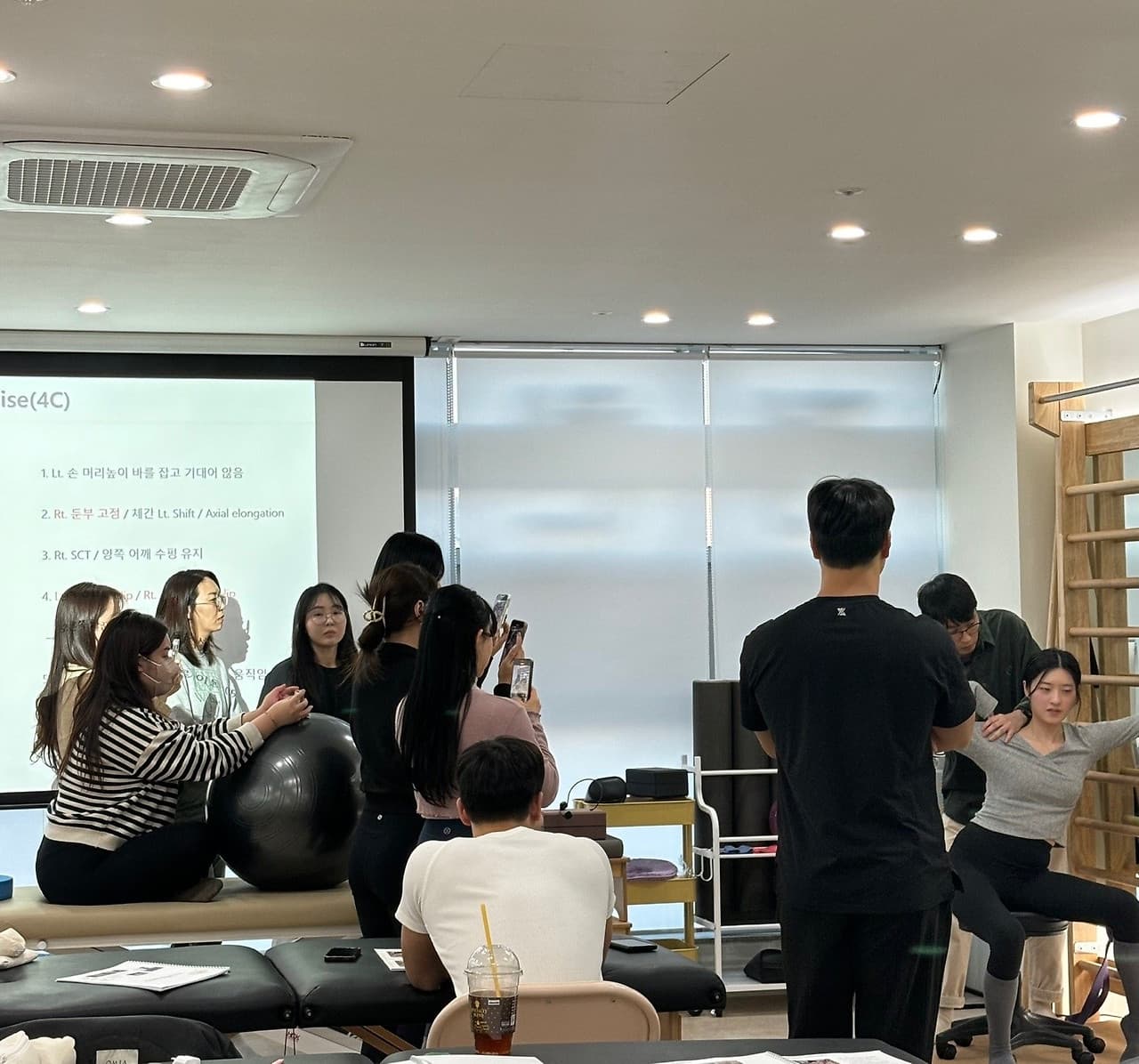 근거중심 척추측만증 평가와 3차원적 교정운동(Schroth approach) 교육 11